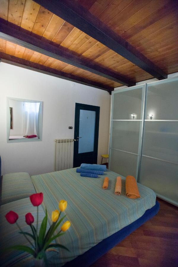 Sopra La Piazza Villa Agira Екстериор снимка